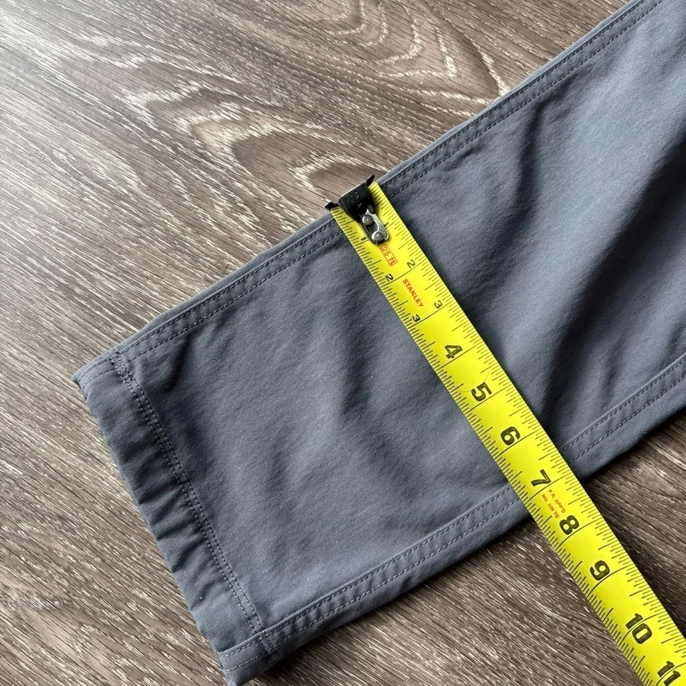 Western Rise men’s gray‎ pants. Size 33